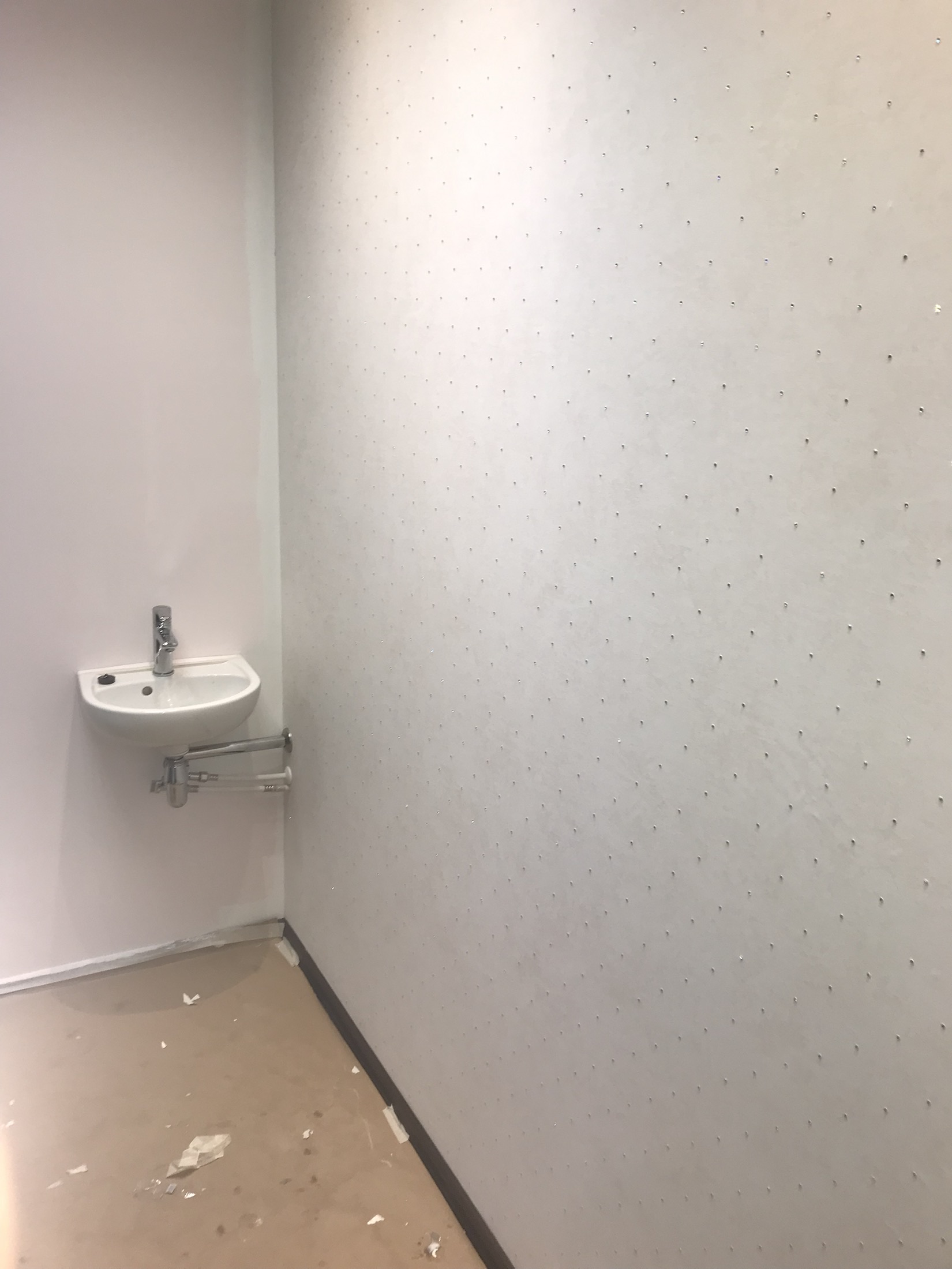 Maalritööde ja tapeetimise tulemus Kesklinna korteris